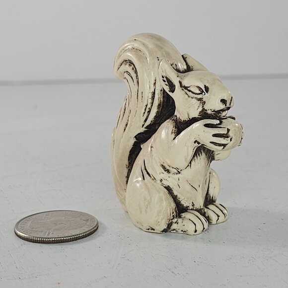 Vintage Italian Squirrel Figurine By Wony Ltd Resin - Picture 6 of 7